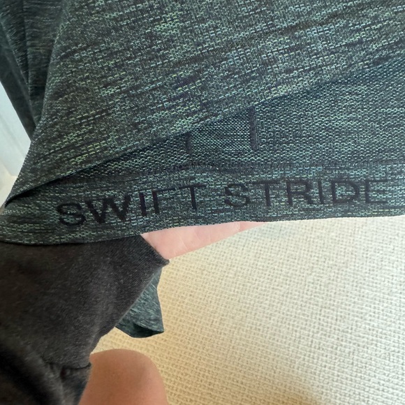 Lululemon Swiftly Tech Long Sleeve - Picture 3 of 3